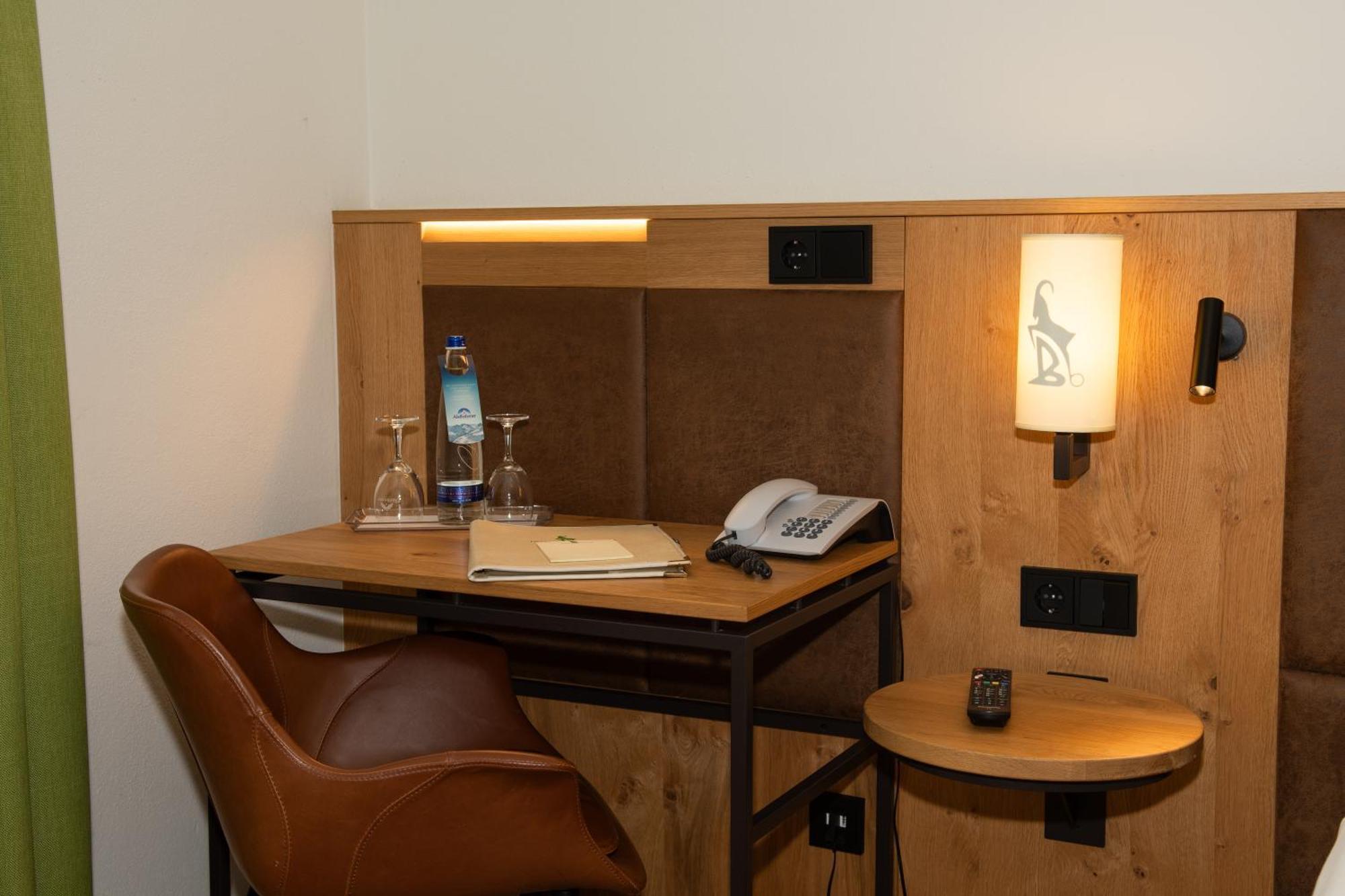 Hotel Bockmaier Oberpframmern المظهر الخارجي الصورة